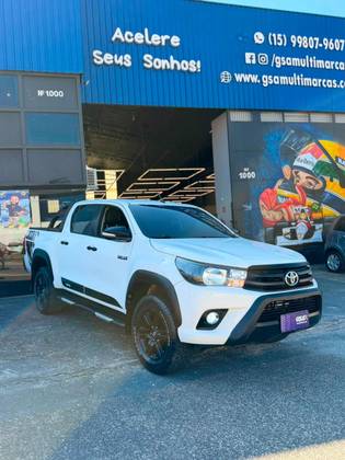 TOYOTA HILUX 2.8 SR CHALLENGE 4X4 CD 16V DIESEL 4P AUTOMÁTICO TOYOTA HILUX 2.8 SR CHALLENGE 4X4 CD 16V DIESEL 4P AUTOMÁTICO